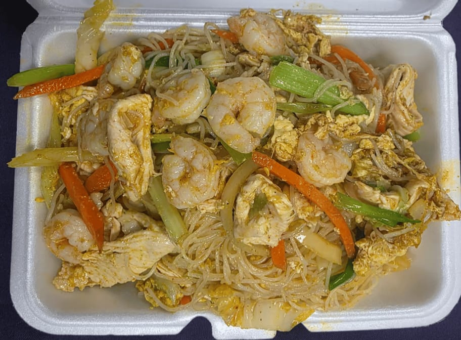 L4. Singapore Rice Noodle.