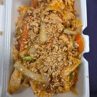 Pad Thai Noodles with Chicken