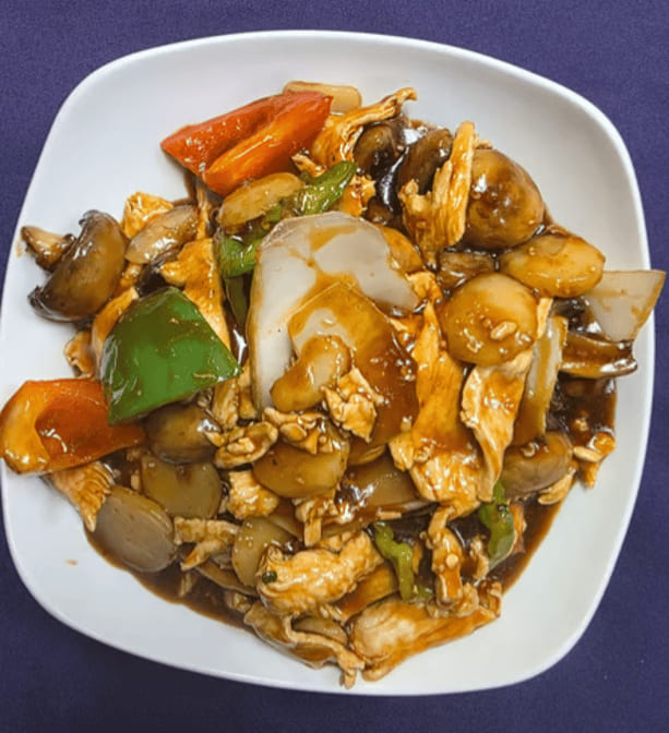 C7. Chicken in Garlic Sauce.