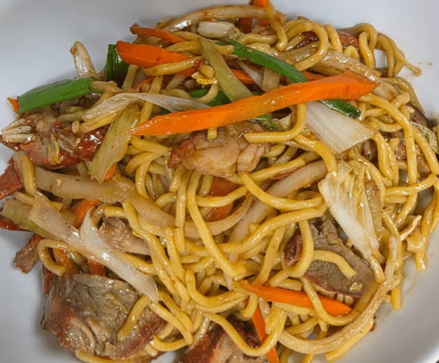 L7. Roast Pork Lo Mein.
