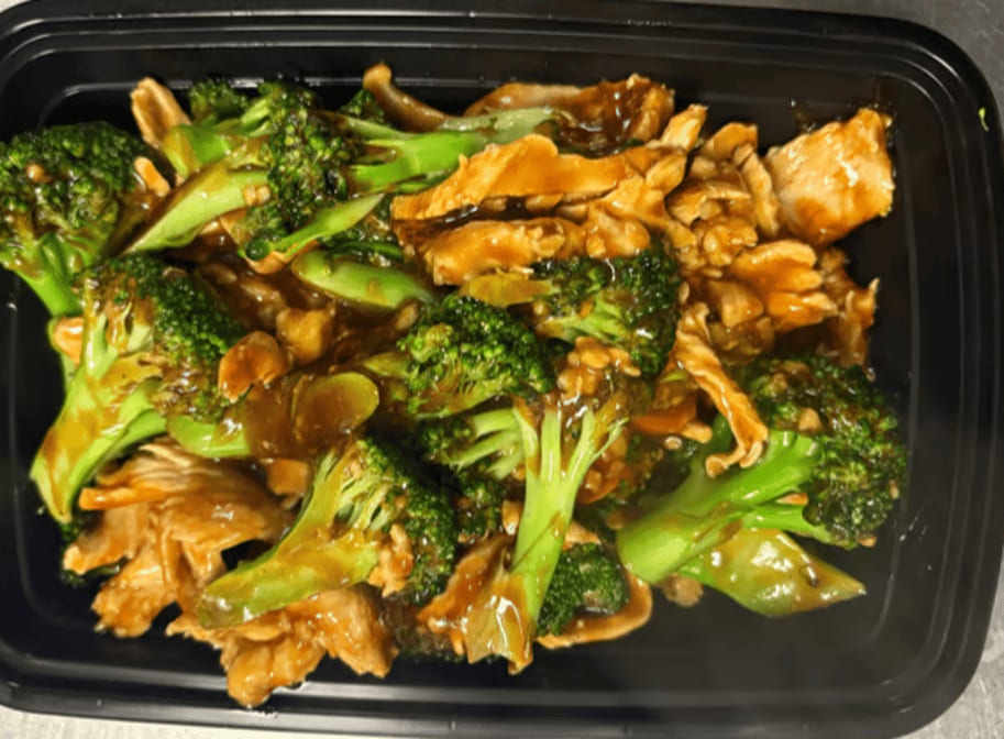 C4. Chicken & Broccoli.