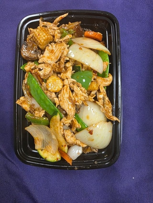 Garlic Basil Stir-Fry with Chicken.